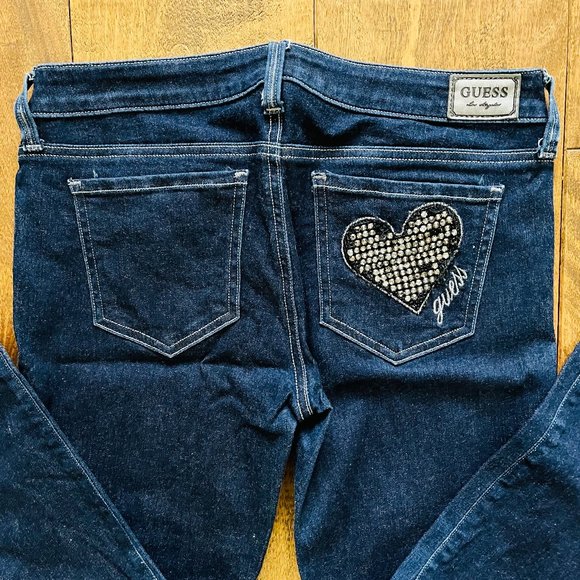 Guess Low-Rise Skinny Dark Wash Jeans with Rhinestone Heart on Back Pocket - Picture 4 of 12